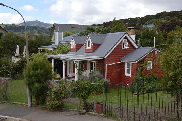 11 Bruce Terrace Akaroa_1