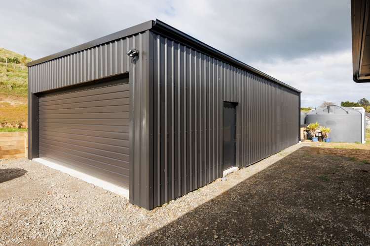 38 Fry Road Halcombe_14