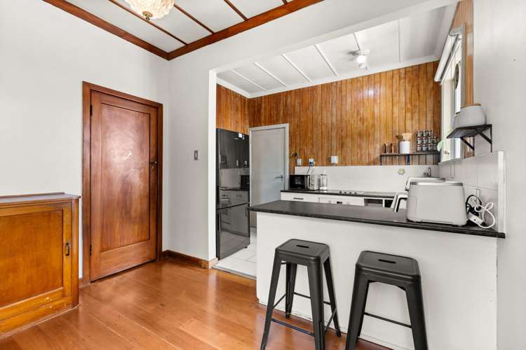 1026 Frederick Street West Mahora_5