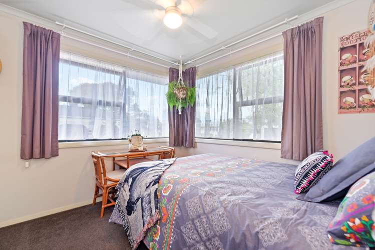 37 Pulham Crescent Queenwood_9