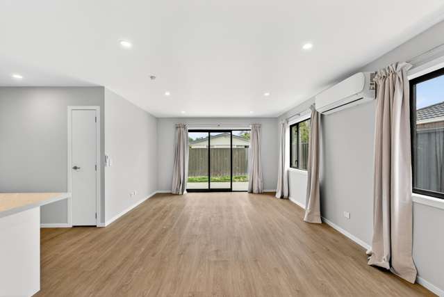 927B Nelson Street North (rear townhouse) Mahora_2