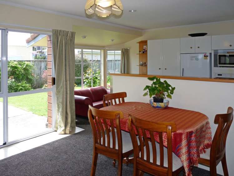 17 Middlebank Drive Richmond_6