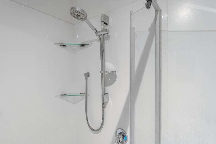 B11/71 Spencer Road Oteha_18