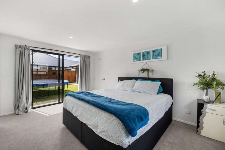 4 Petariki Way Pyes Pa_16