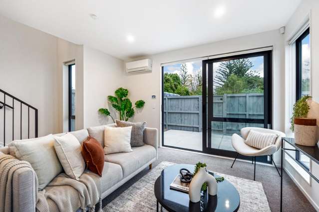 Modern Luxury End Terrace Living