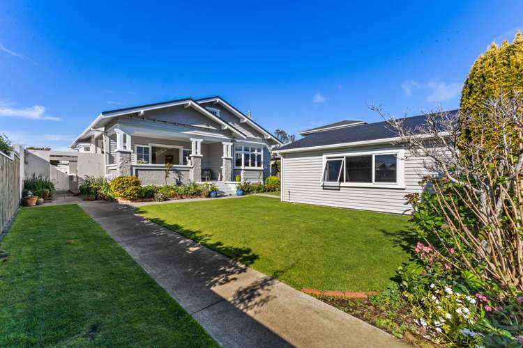 21 Glen Almond New Plymouth_29