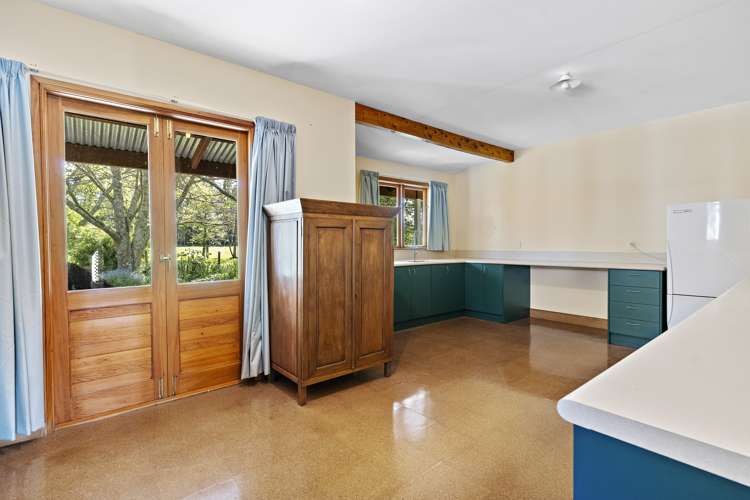 180 Paierau Road Opaki_16