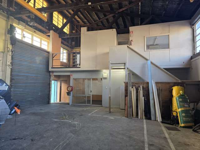 Unit 1, 2 Udy Street Petone_3