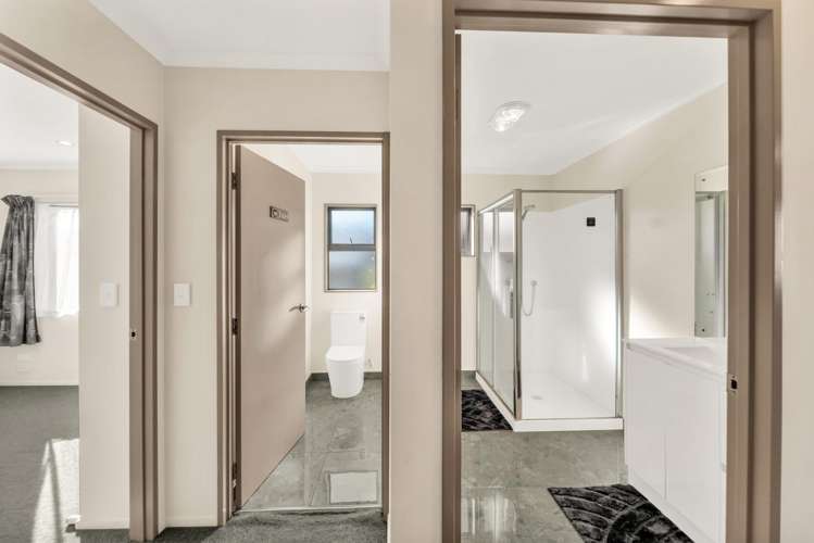 7 Newfound Way Glen Eden_13