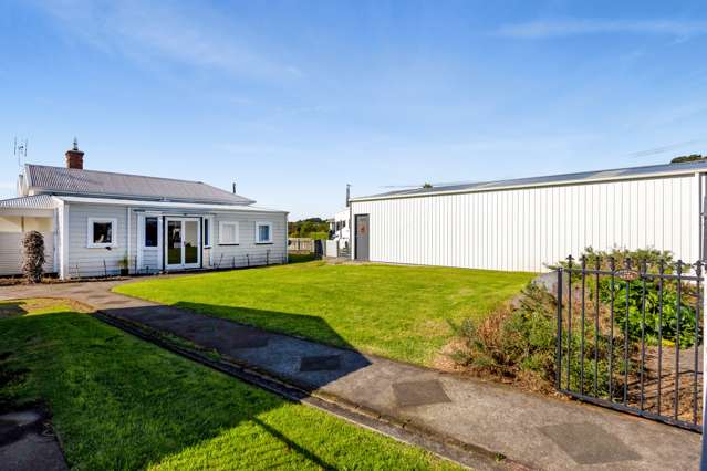 2 Broadway Waitara_2