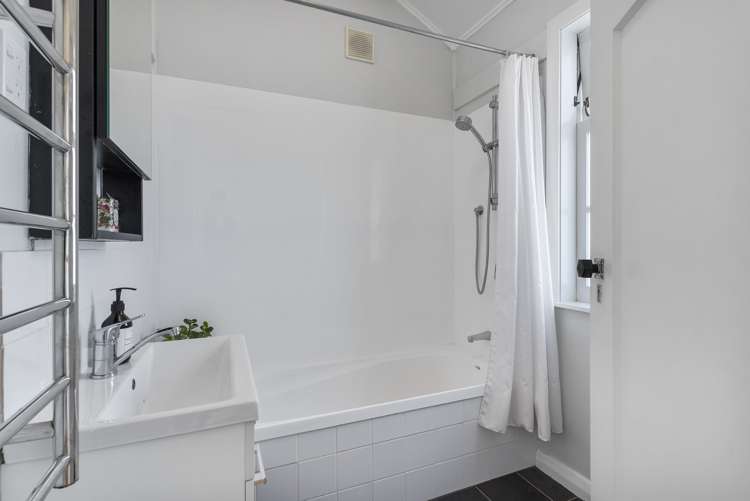 47 Margaret Avenue Mount Albert_15