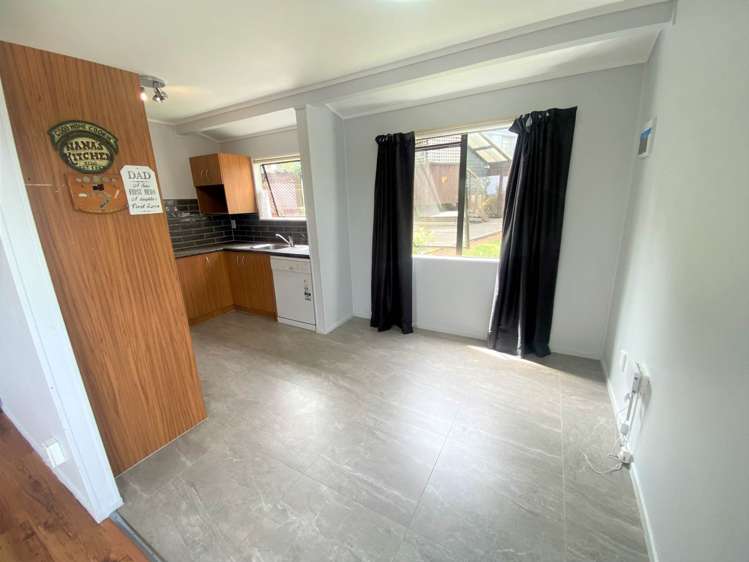 75A Rosier Road Glen Eden_7