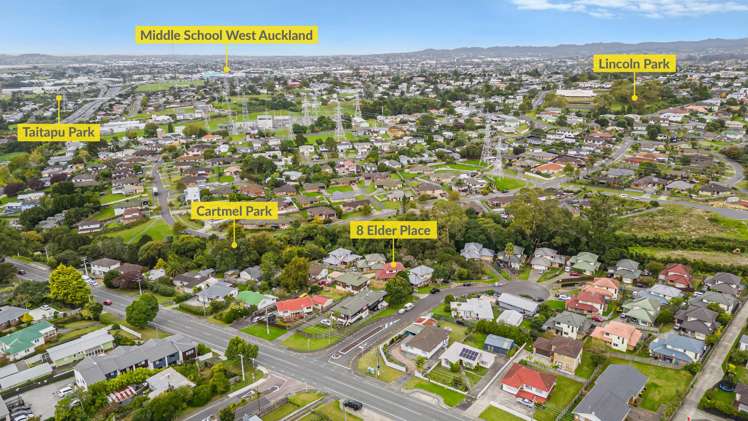 8 Elder Place Massey_11