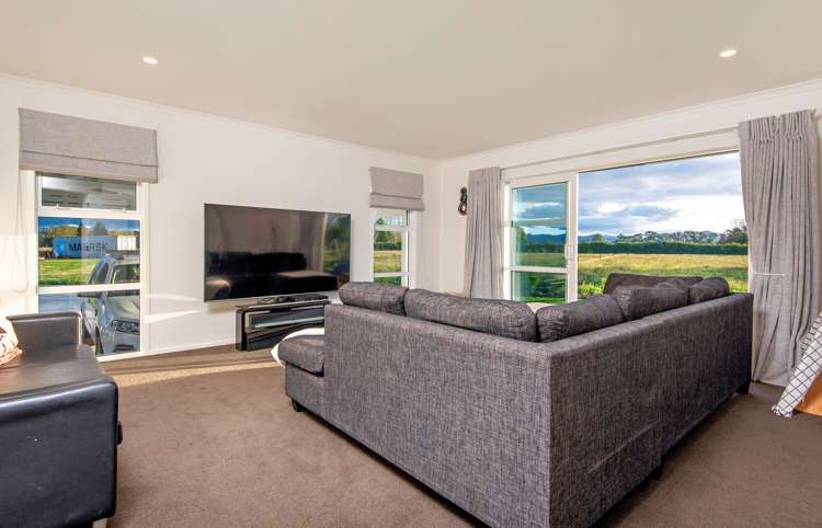 135 Military Road Otakiri_6