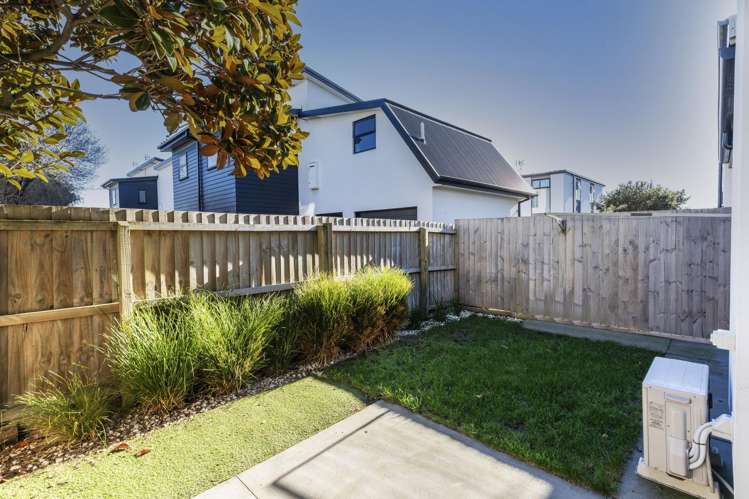 7 Verlamio Lane Edgeware_19