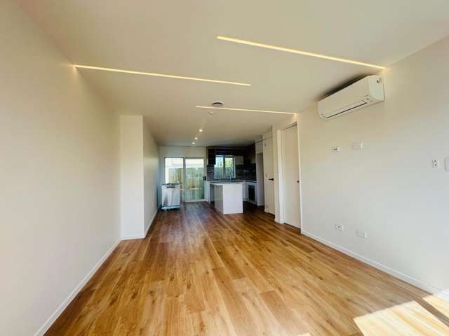 115 Luke Street East 10057_3