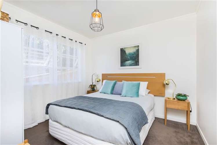 8a Shanaway Rise Hillcrest_11