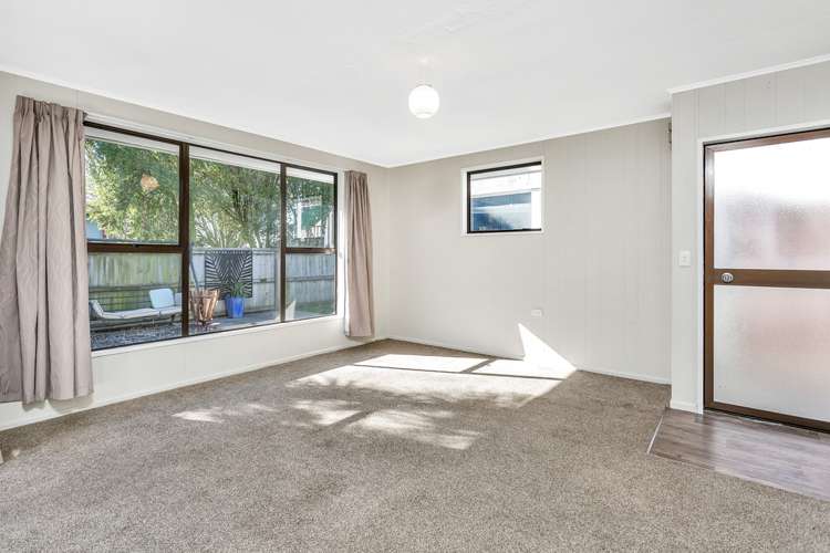 2/33 Seymour Street Hornby_6