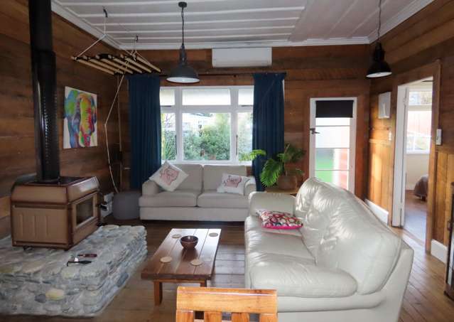 39 Shiel Street Reefton_3