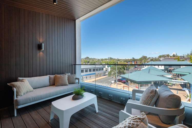 8/423-427 Beach Road Mairangi Bay_14