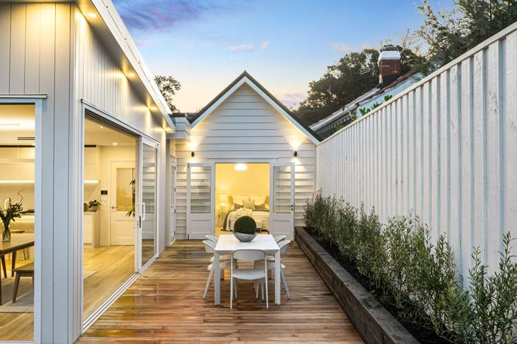 4 Cheltenham Road Devonport_16