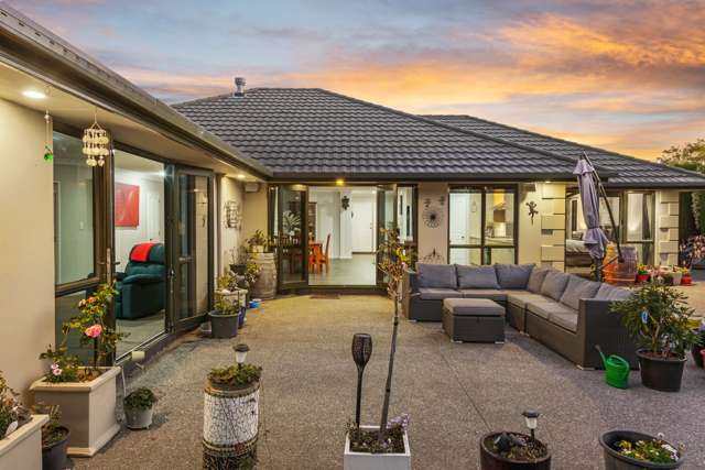 45 Travis Country Drive Burwood_2