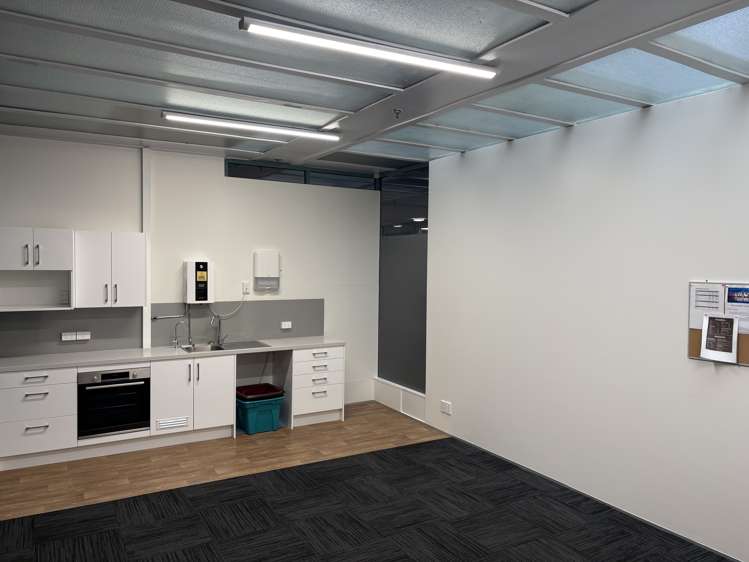 Office 6/125 Ruataniwha Street Waipukurau_6