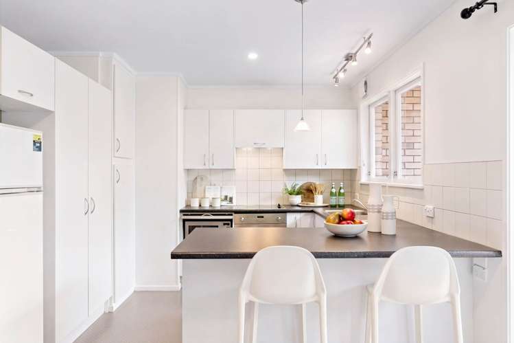 1/120 Orakei Road Remuera_6