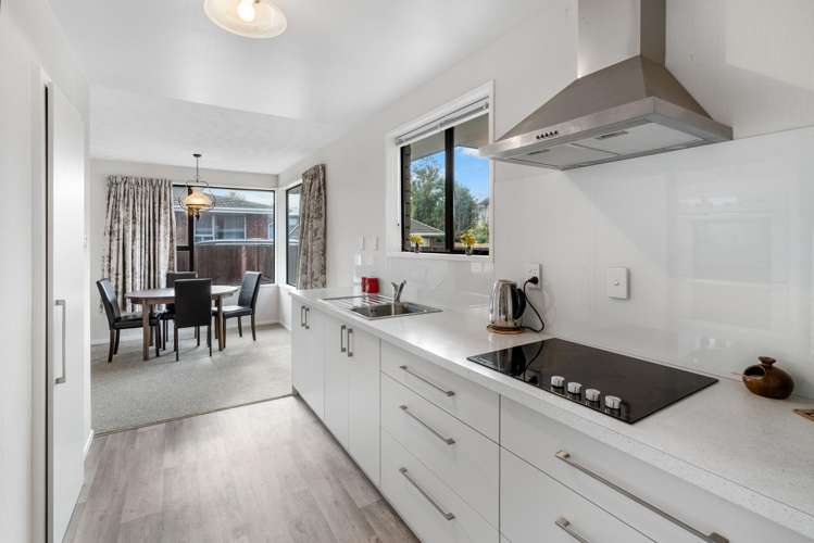 29 Wyatt Place Russley_14