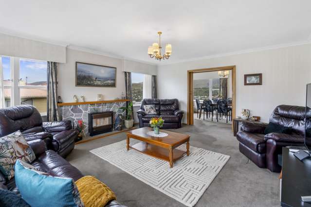 40 Saint Johns Terrace Tawa_1