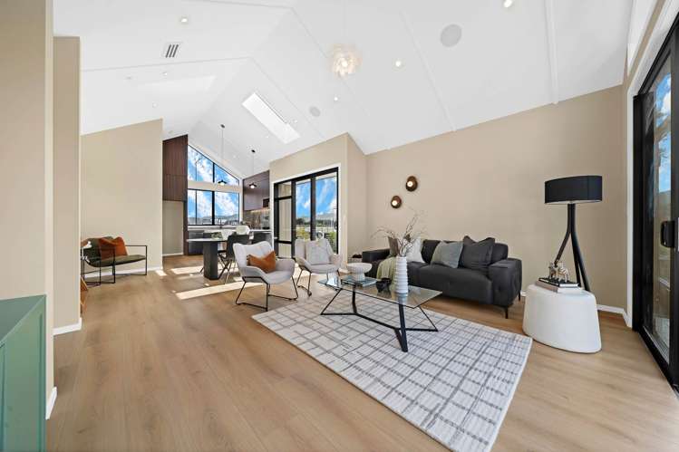 5 Meadows Drive Clevedon_3
