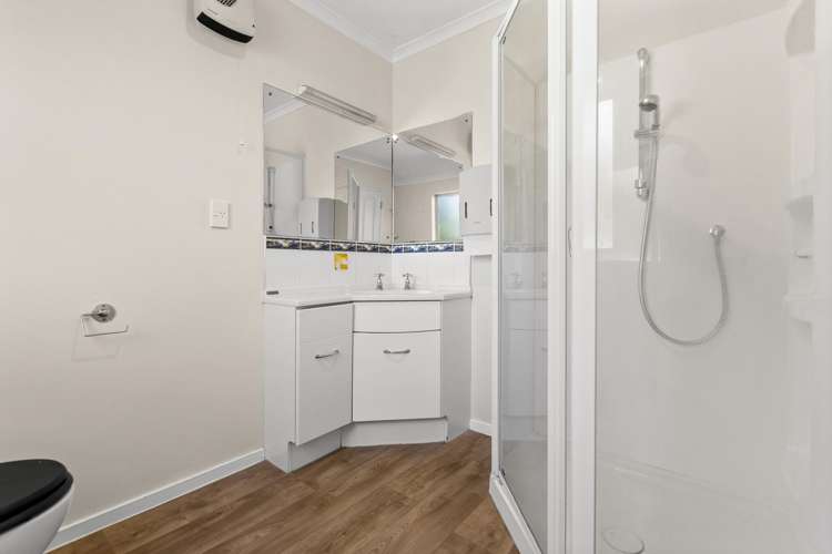 73 Kensington Drive Taradale_14