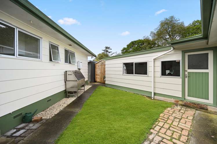 14 Vennell Street Leamington_18