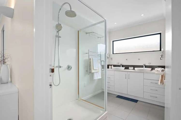 11 Crowden Place 2749_13