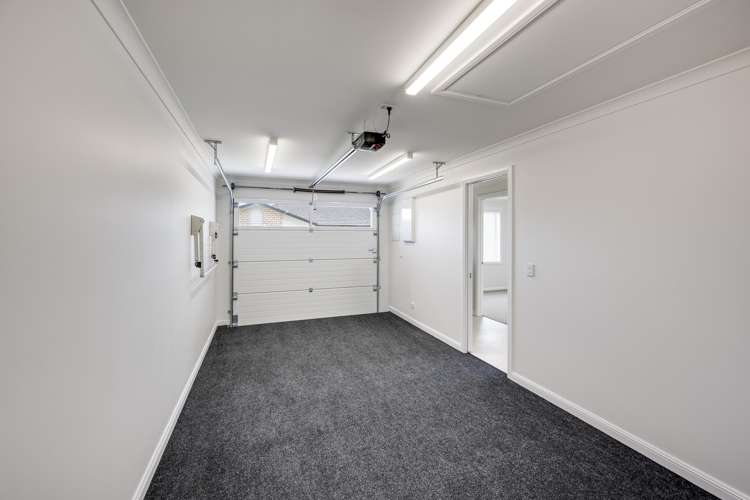 55 Read Crescent Clive_14