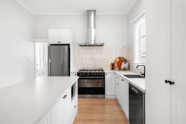 19 Struve Street_3