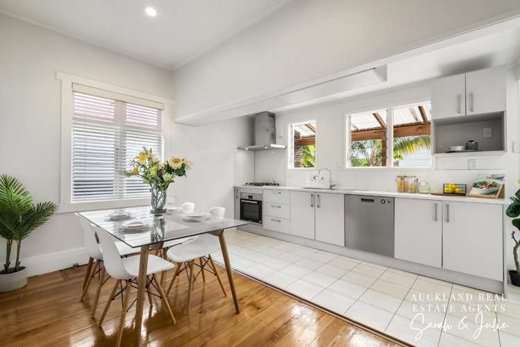 33 Harbutt Avenue Mount Albert_22