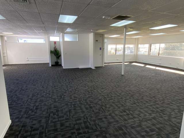 262SQM Office Space + 5 Onsite Car Parks