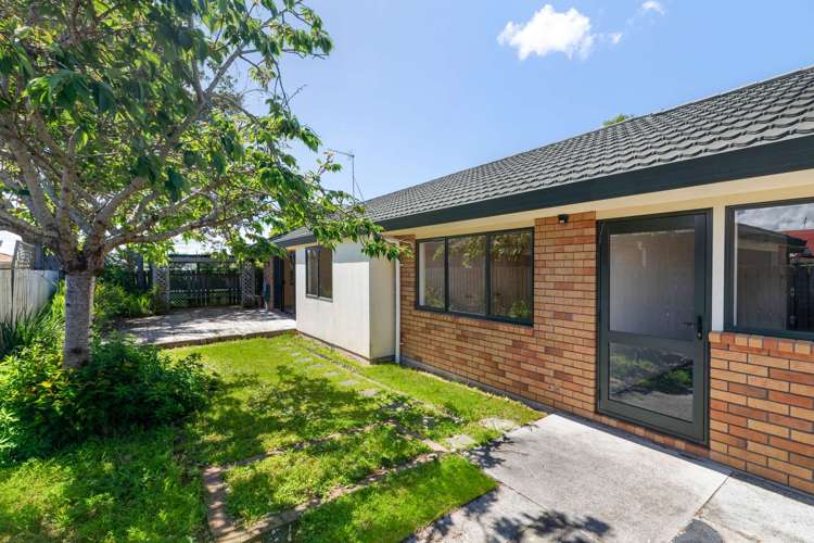 10 Magnolia Drive Waiuku_14