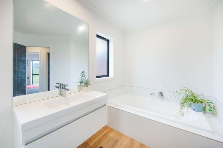 172 Kingsdale Park Drive Aokautere_16