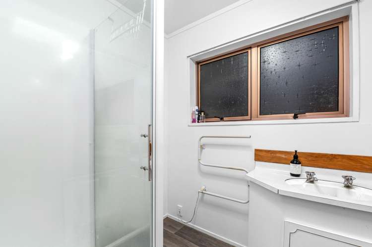 27A Tilsley Street Glenholme_11