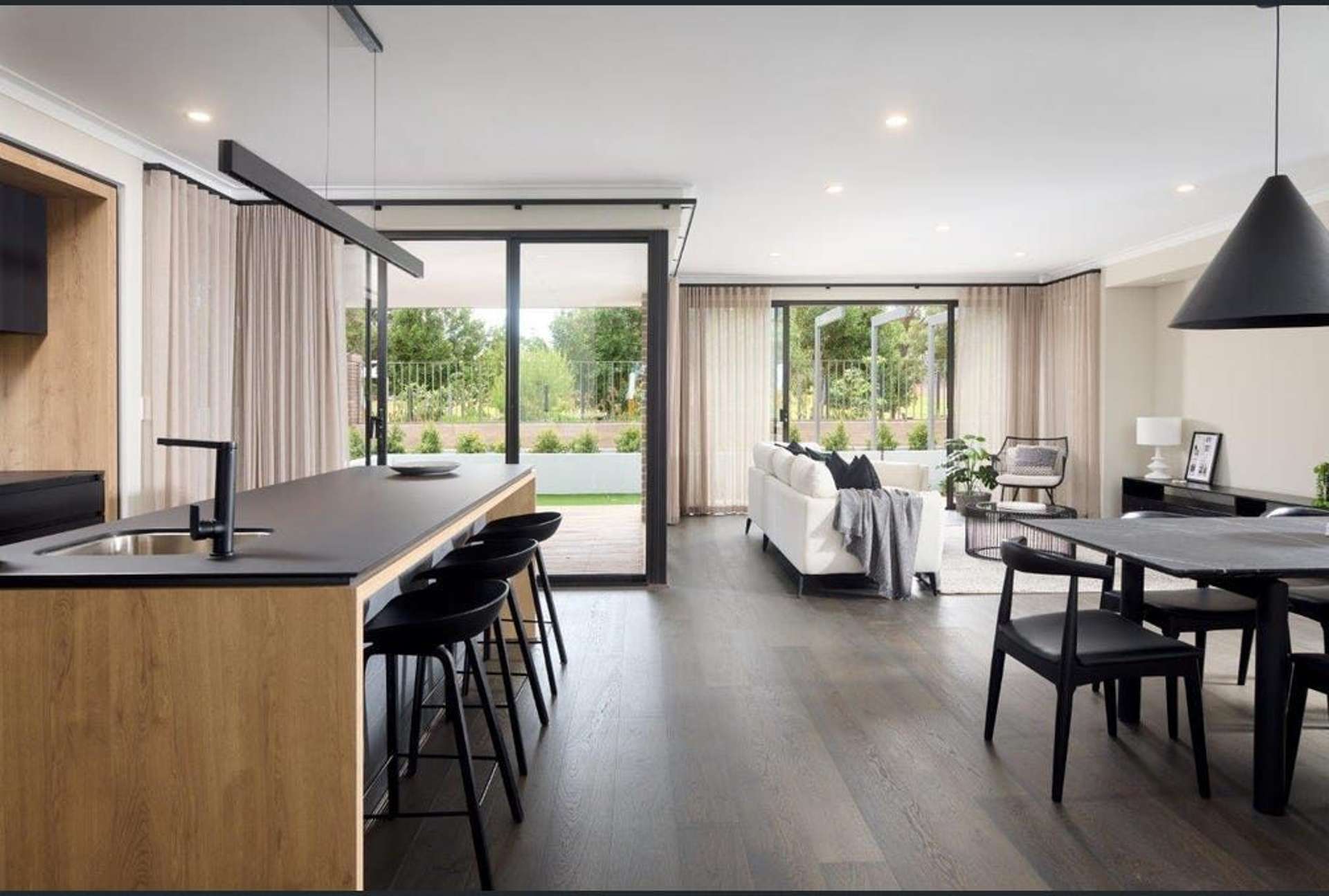 73 Oak Road Poraiti_0