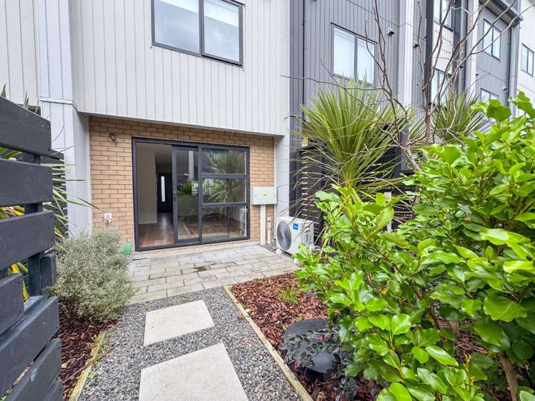 8/327 Glengarry Road 1665_13