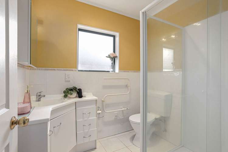 2/36a Powell Street Avondale_17