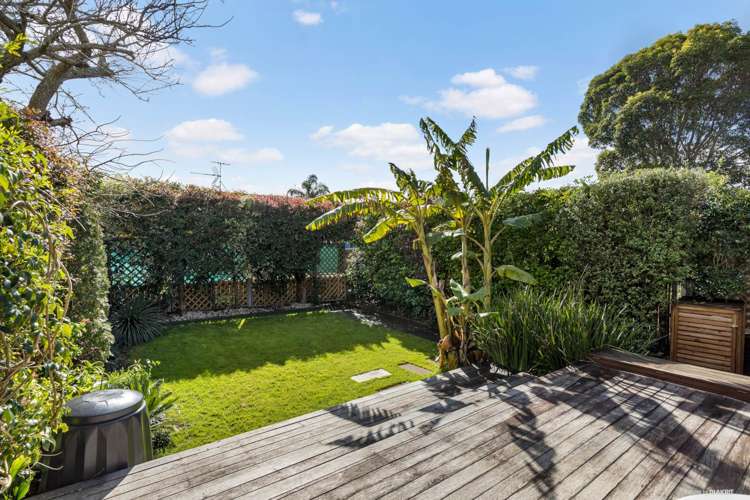 8/26a Mount Smart Road Onehunga_10