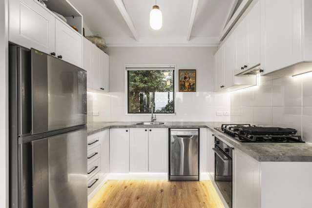 150 Severn Street Island Bay_1