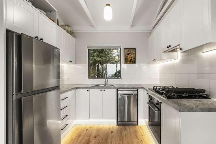 150 Severn Street Island Bay_1
