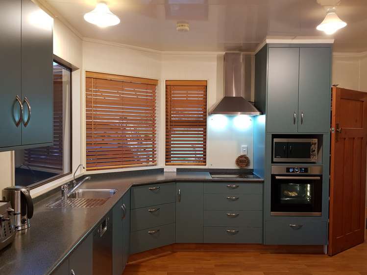 1015 Queen Street East Levin_3