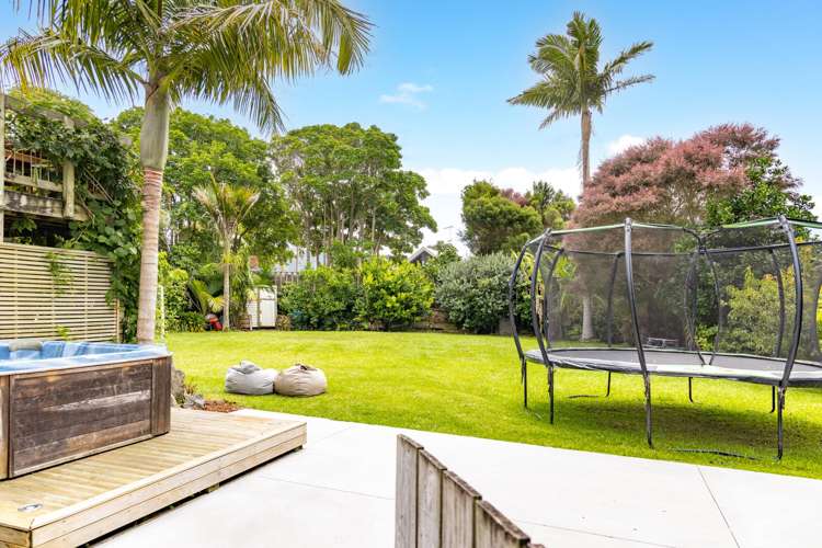 10 Williams Crescent Point Wells_24