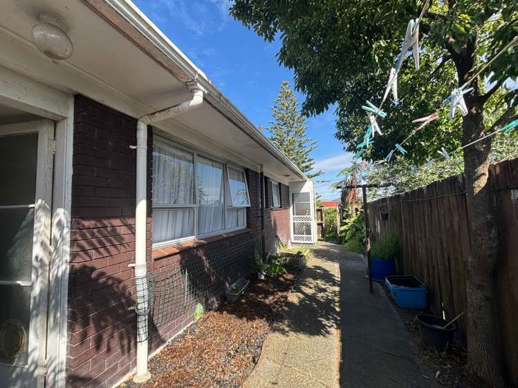 1/111 Florence Avenue Orewa_16